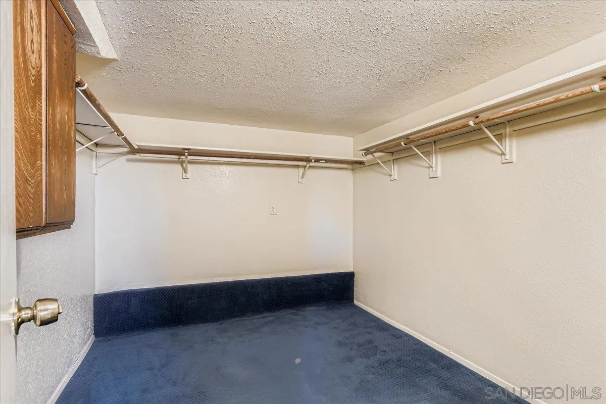 property viewer photo 32