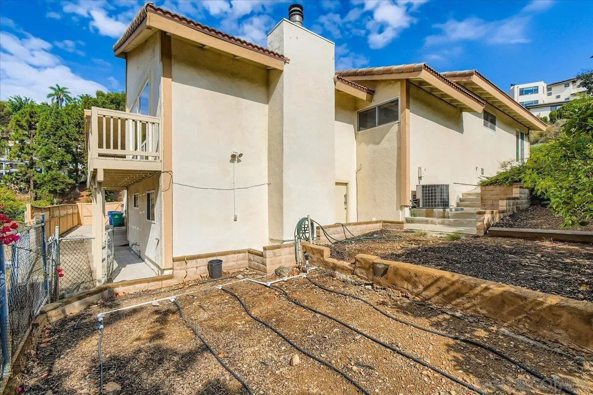 property viewer photo 35