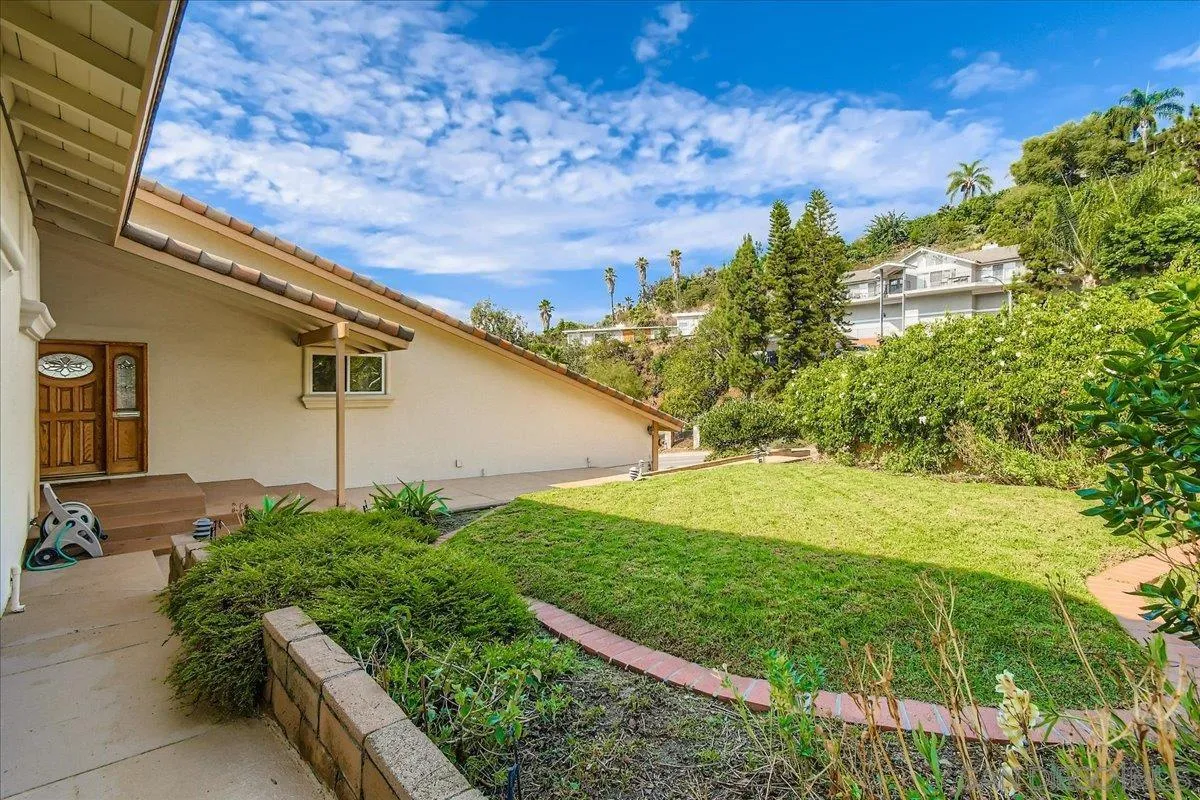 property viewer photo 4