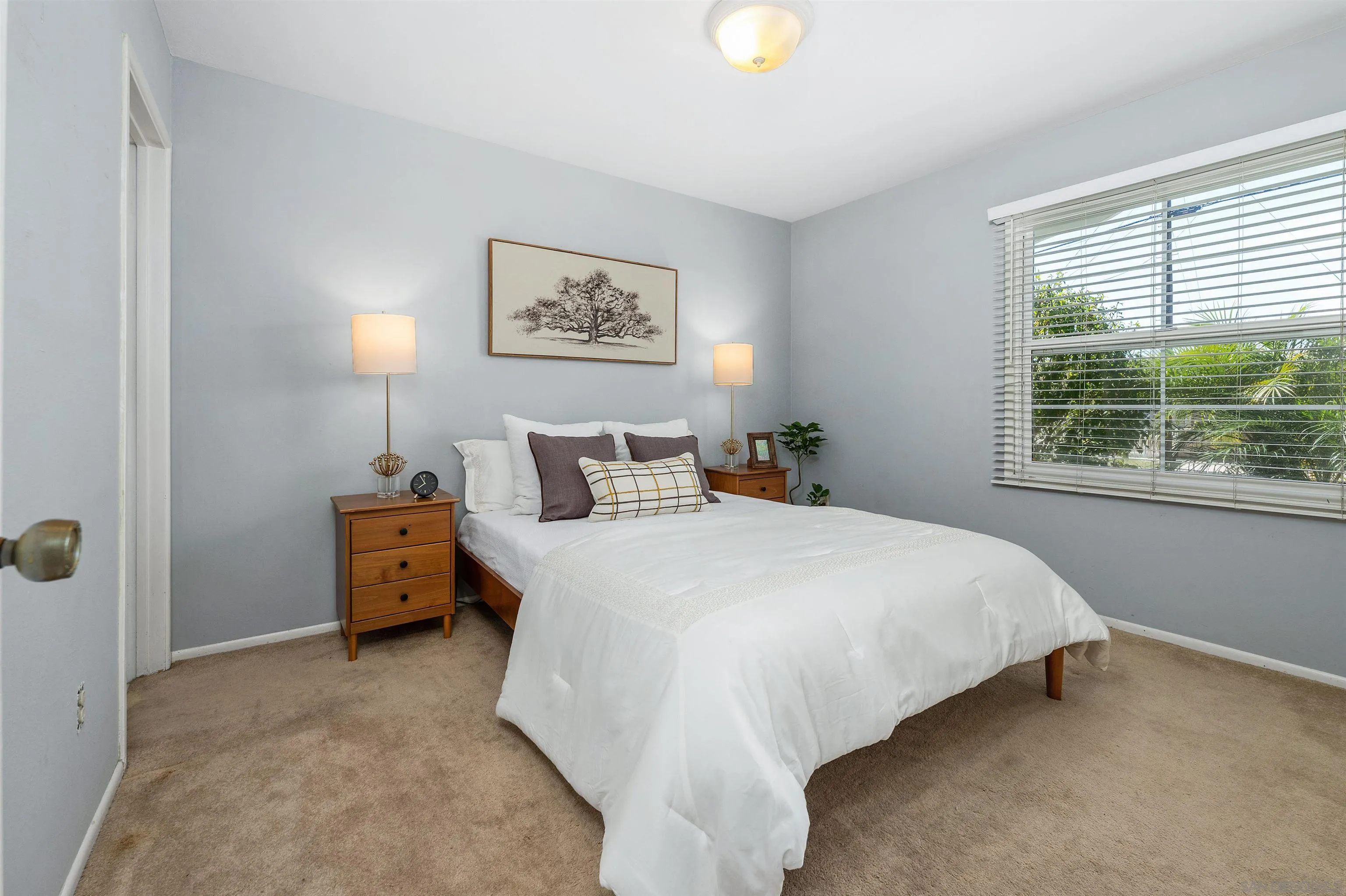 property viewer photo 9