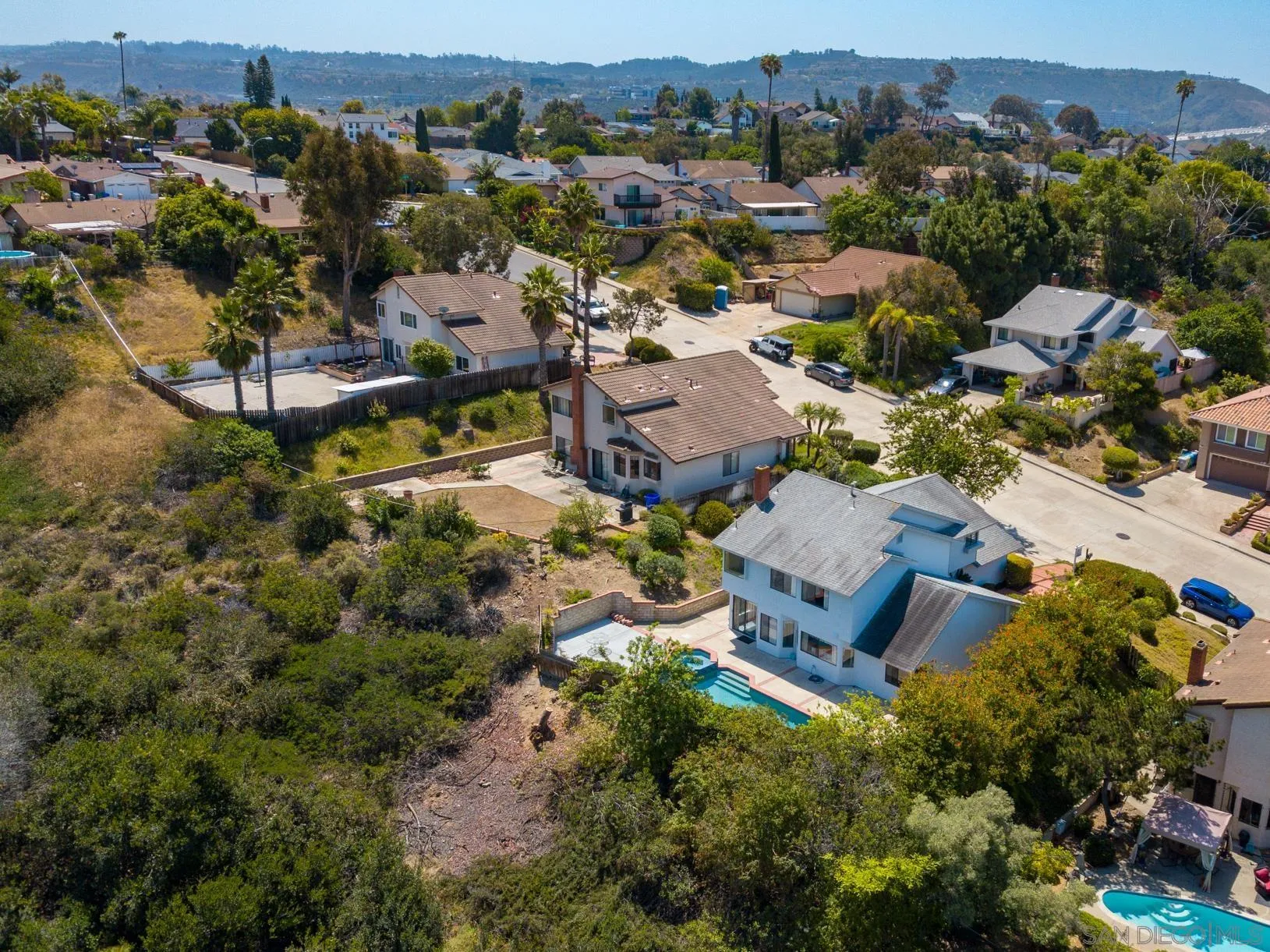main property photo 41