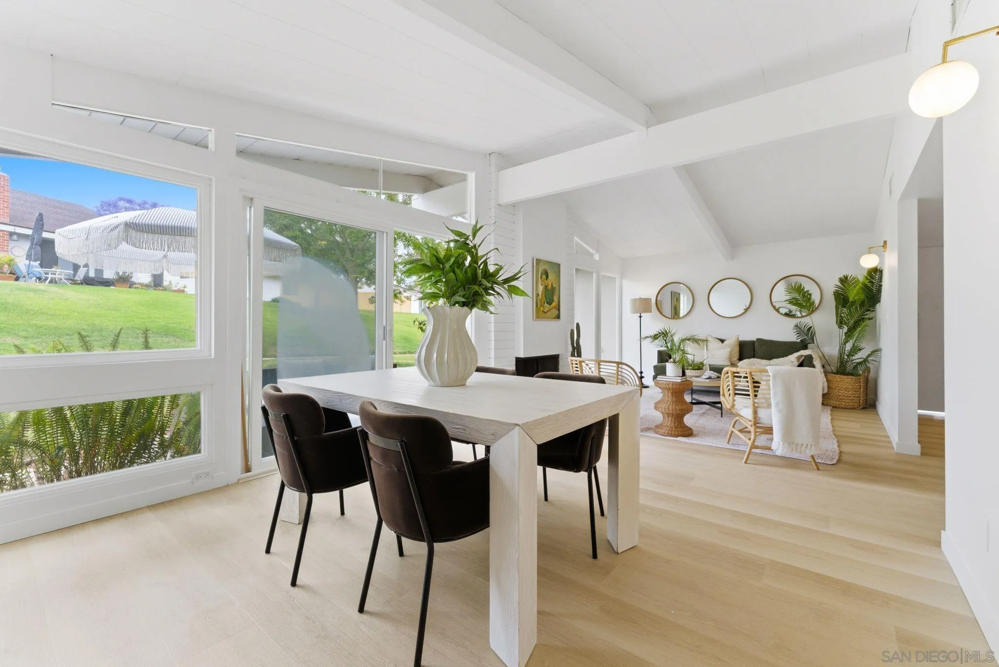 5952 Erlanger, San Diego, CA — view 1 of 33