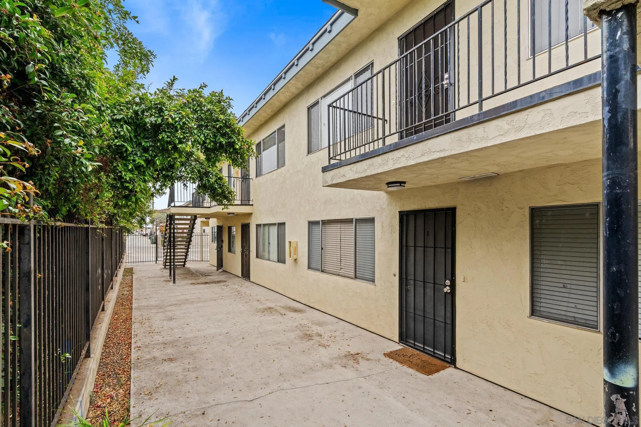 main property photo 20