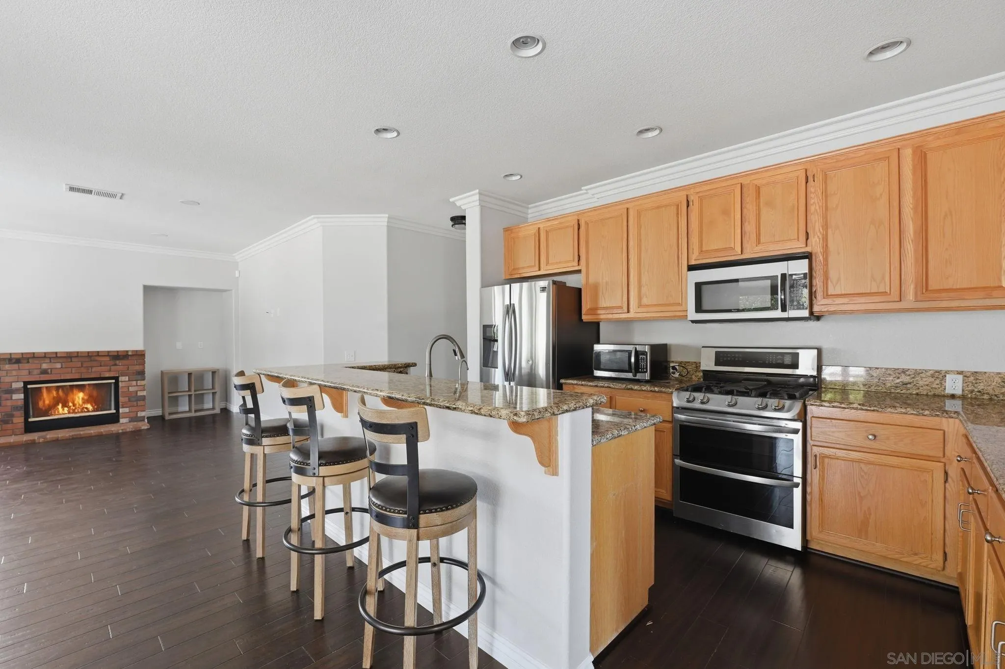 main property photo 70