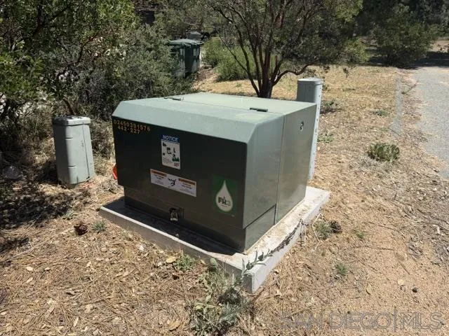 main property photo 8