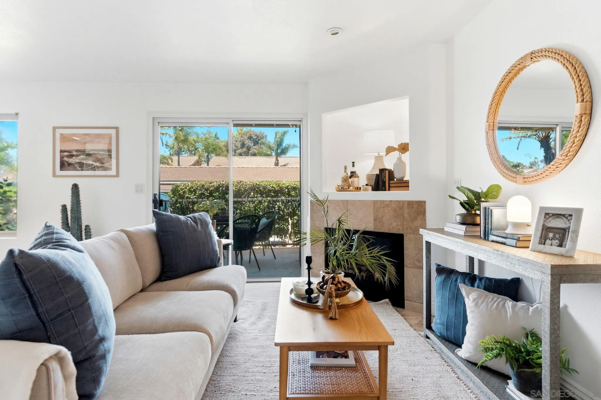 8430 Via Mallorca Unit 111, La Jolla, CA — view 1 of 5