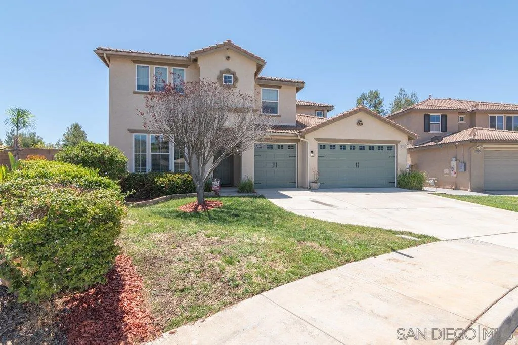 main property photo 4