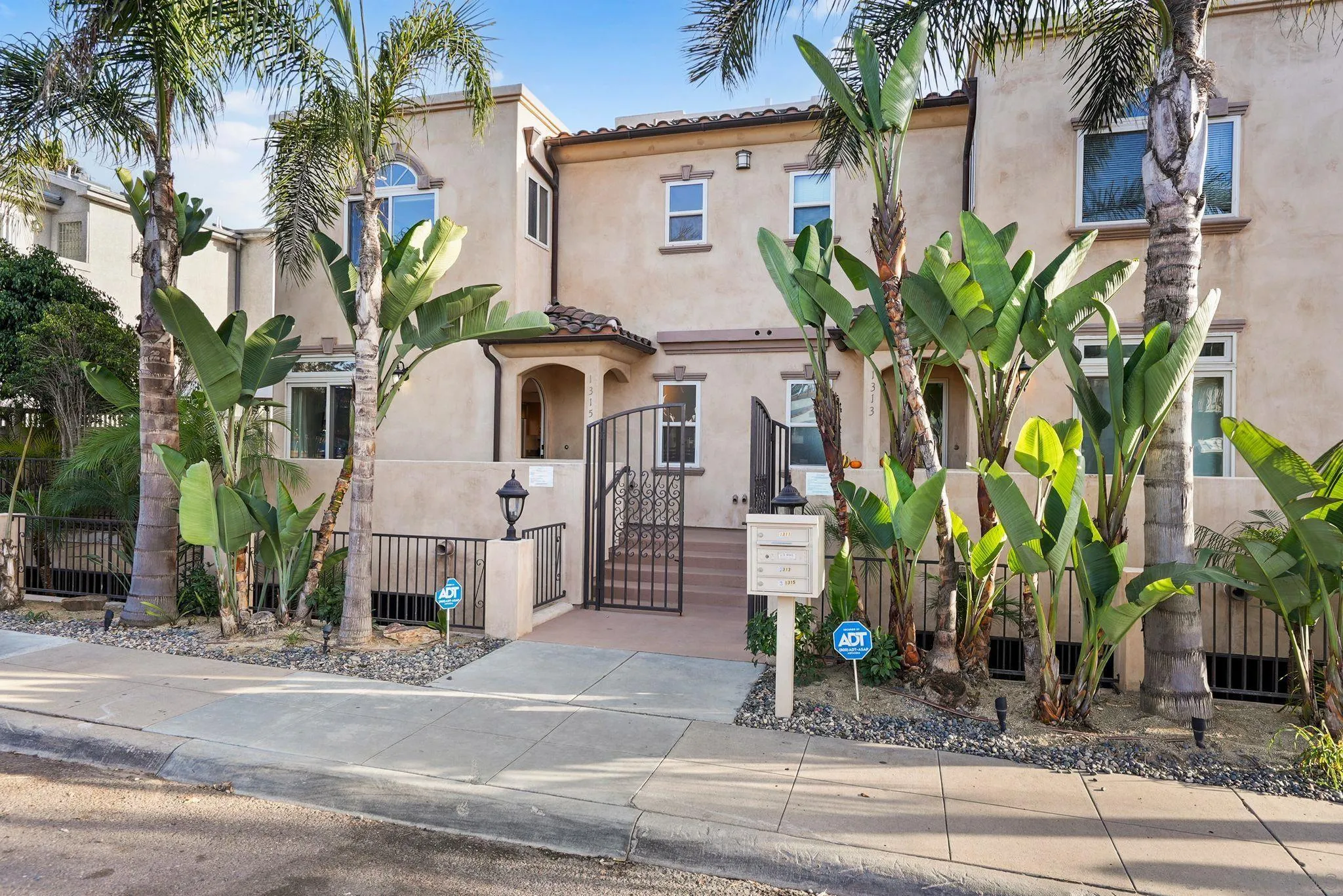 main property photo 49