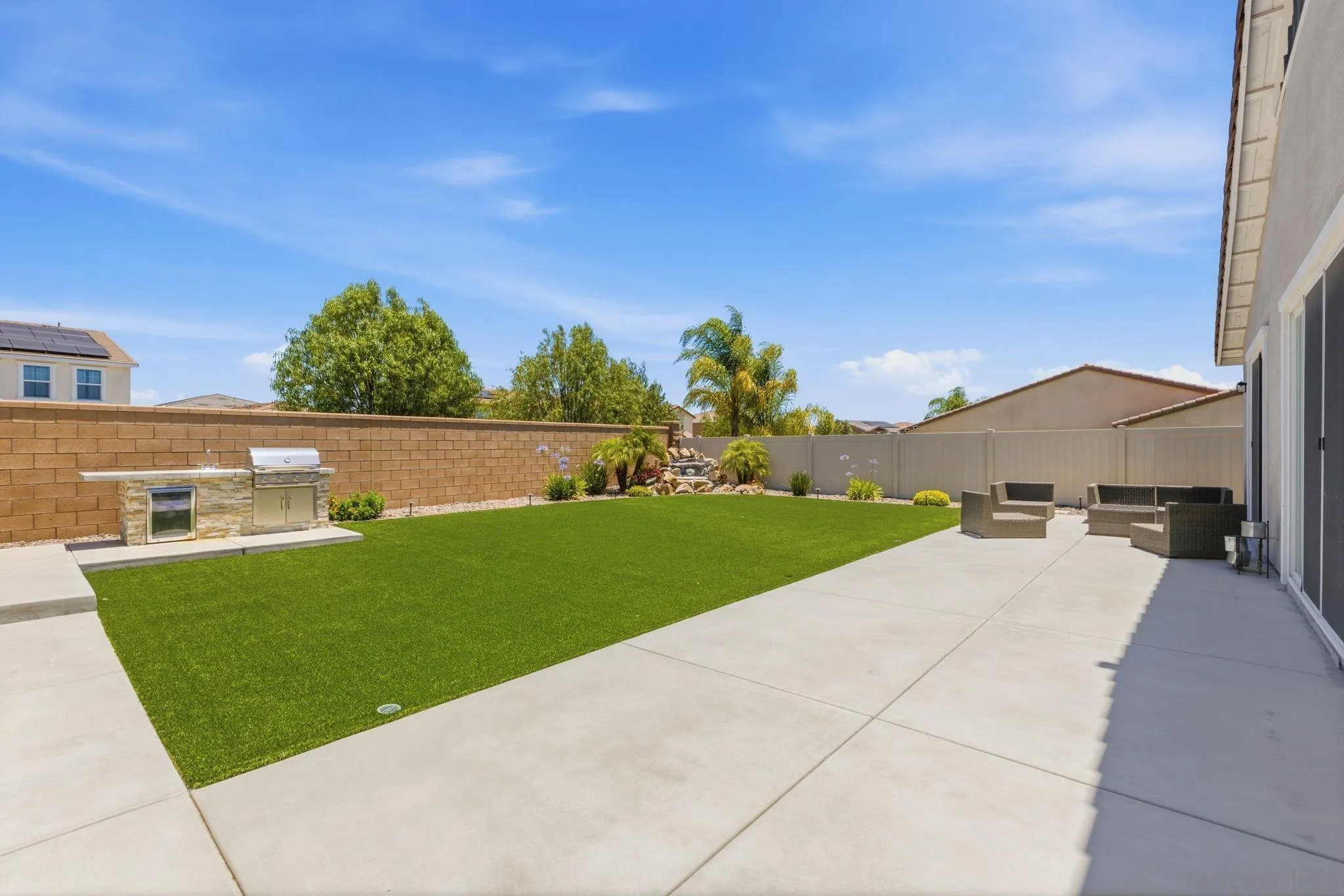 main property photo 51
