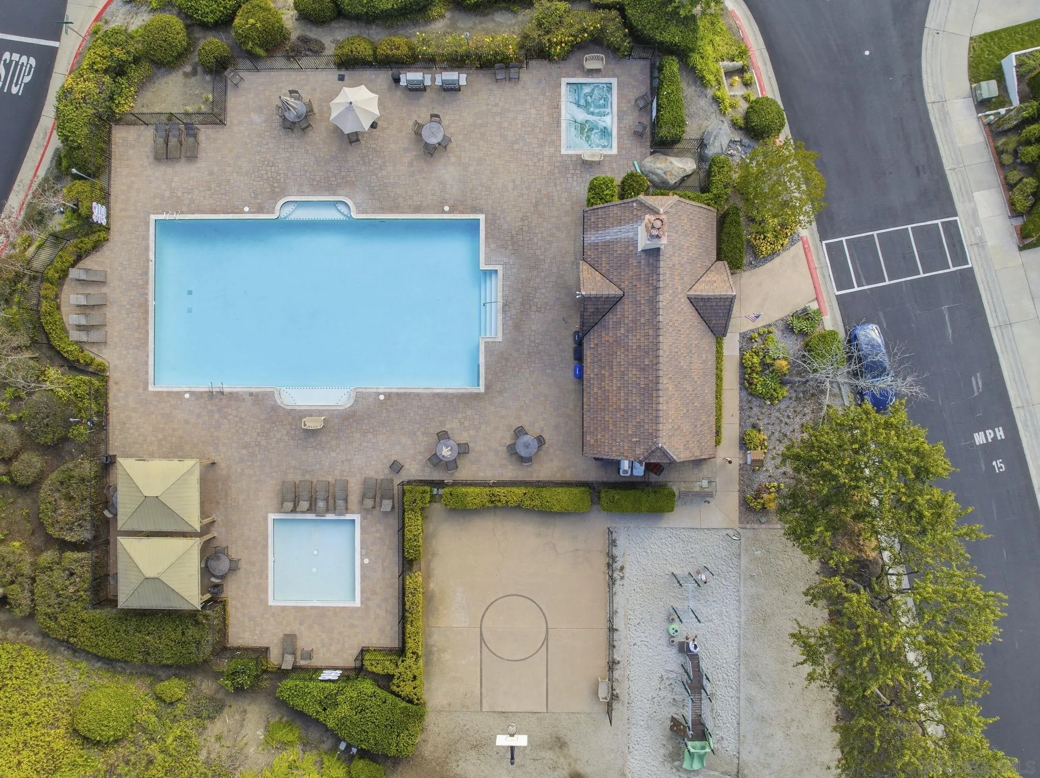 main property photo 67