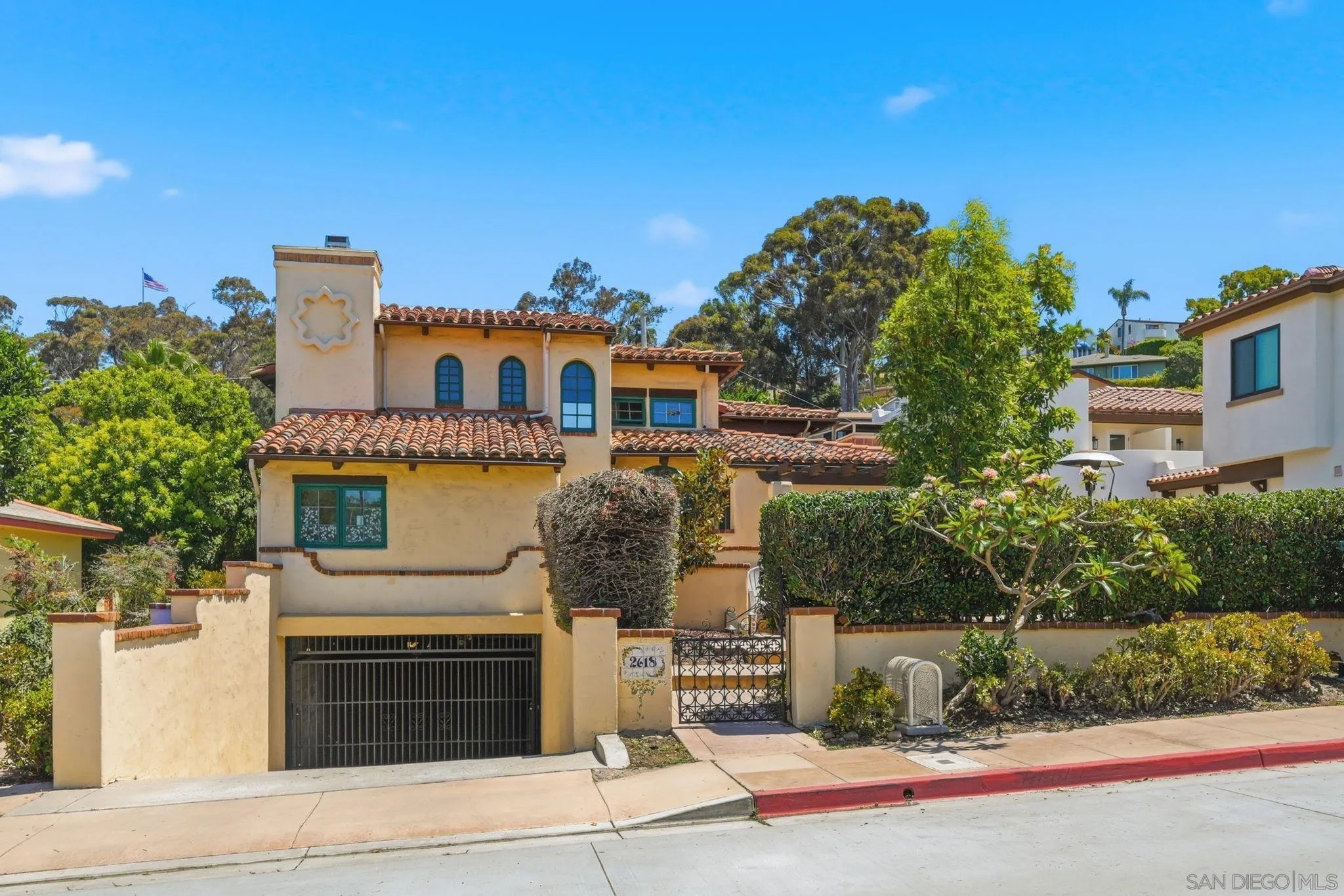 main property photo 1