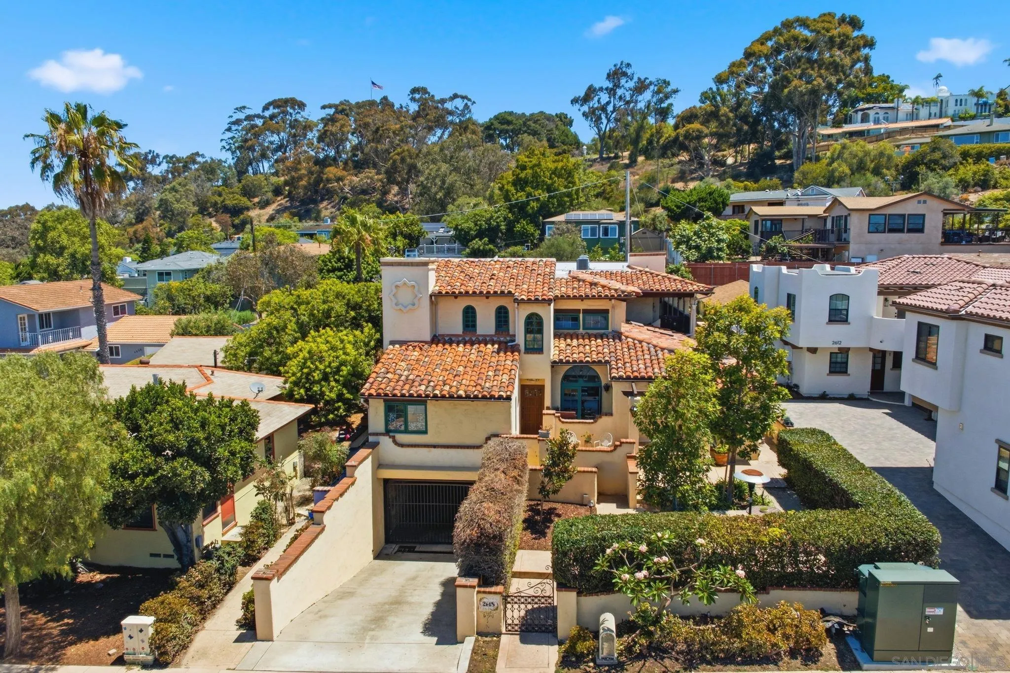 main property photo 33