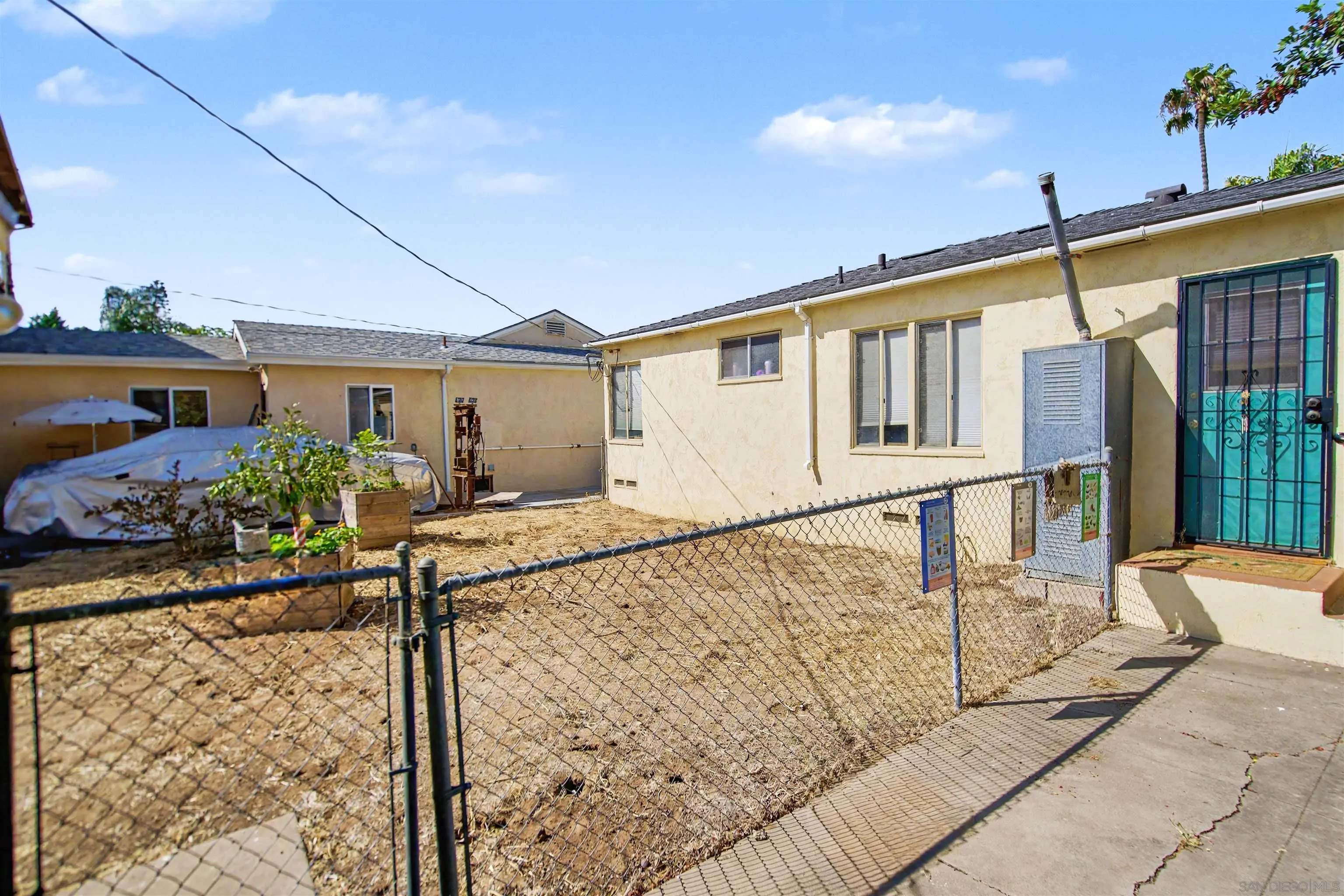 main property photo 17