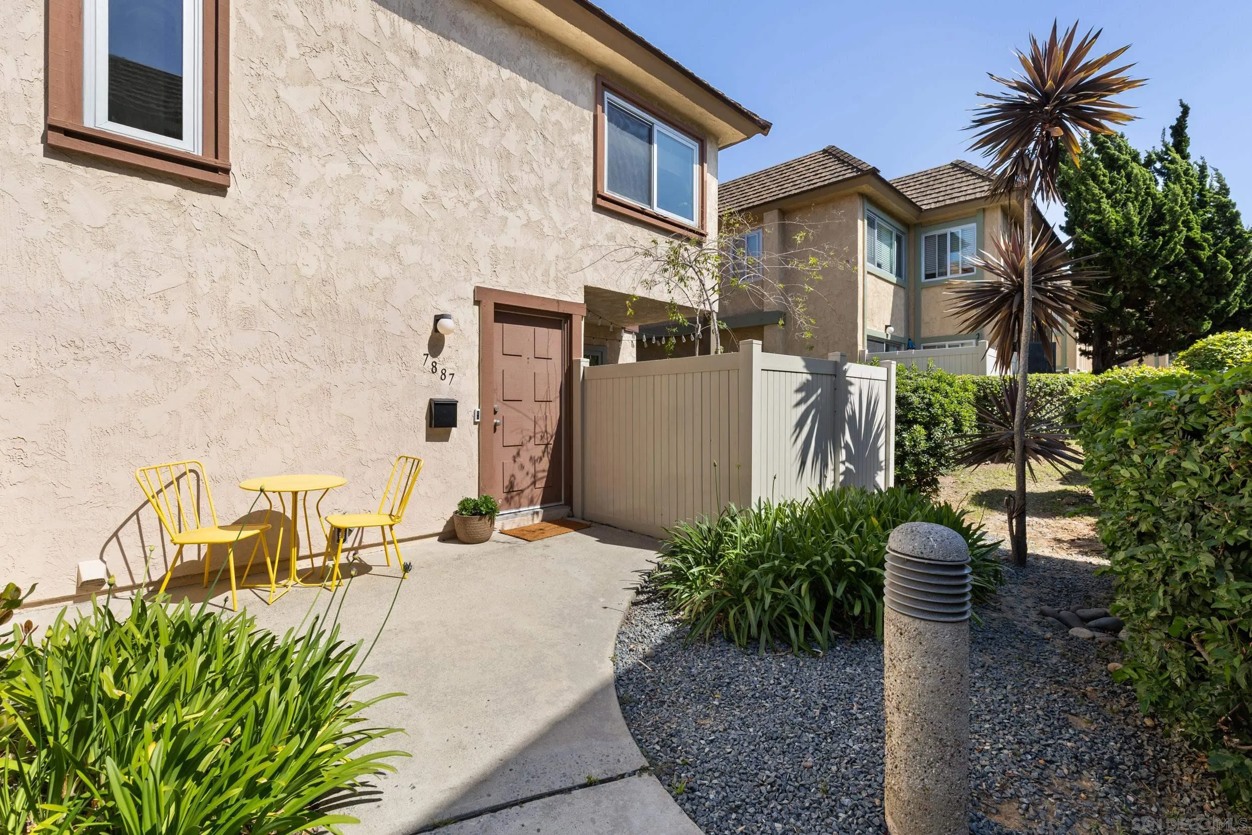 property viewer photo 1