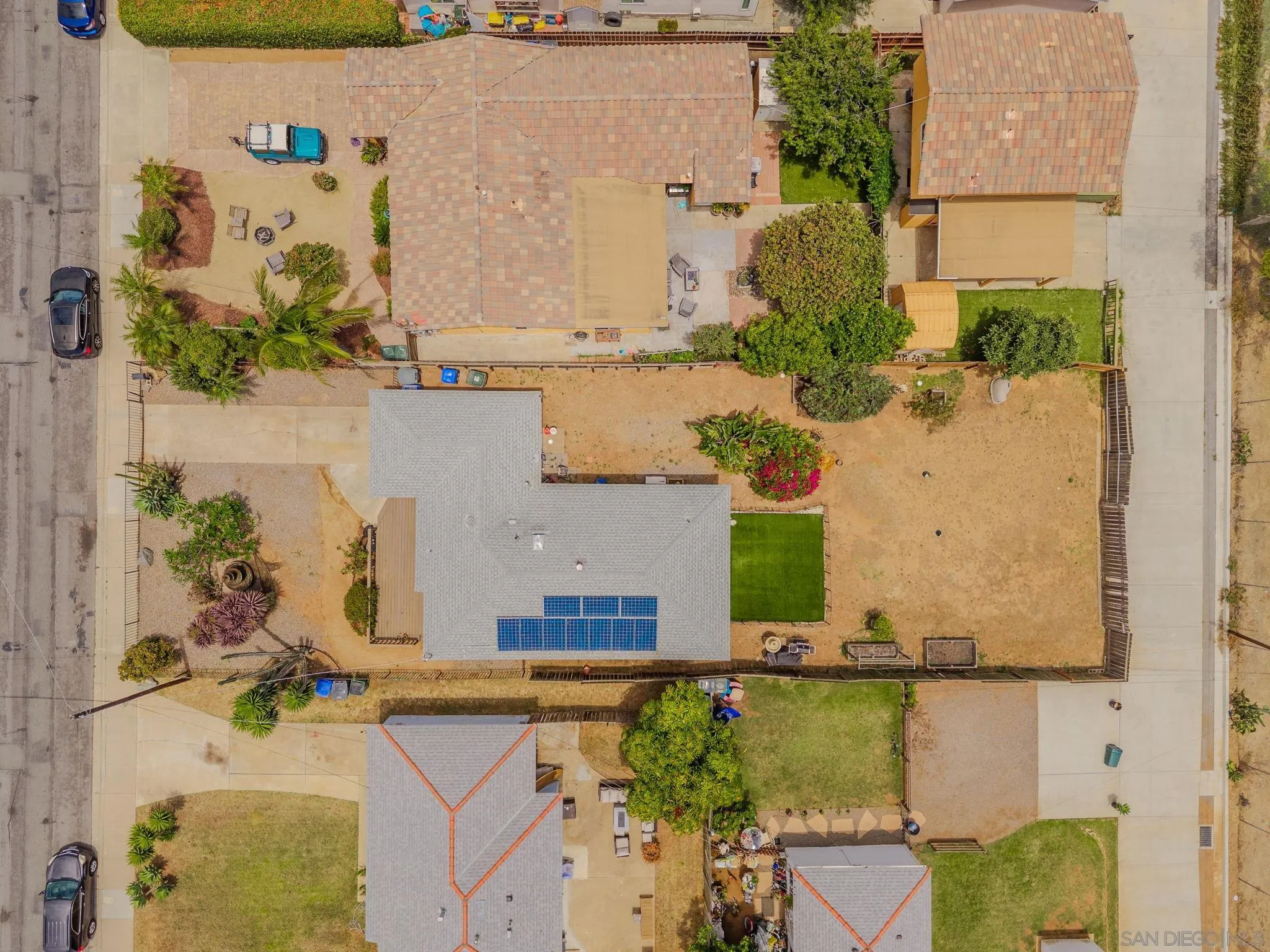 main property photo 20