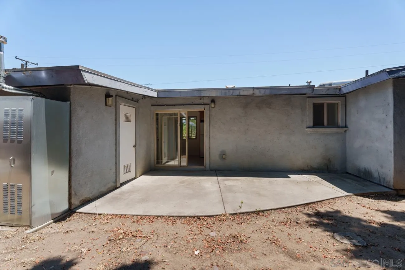 main property photo 20