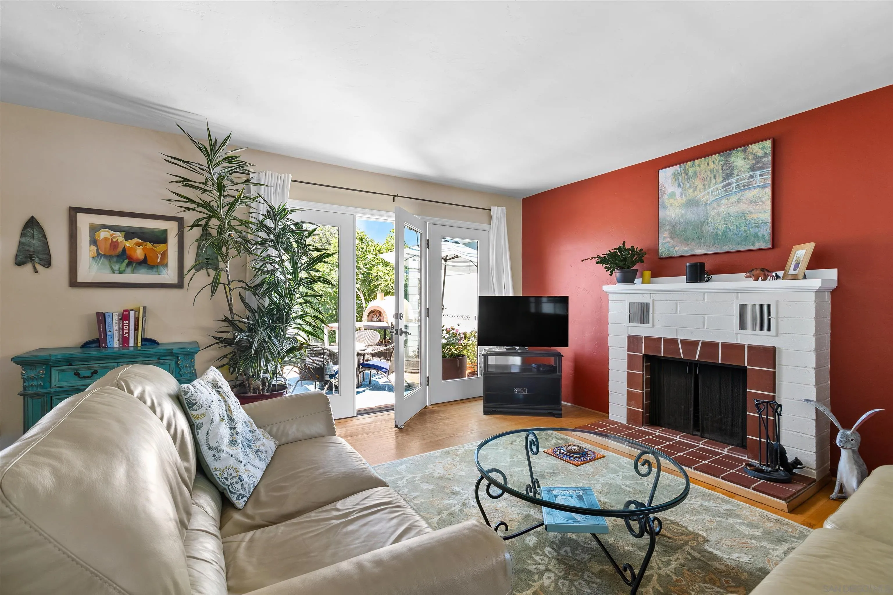 main property photo 5