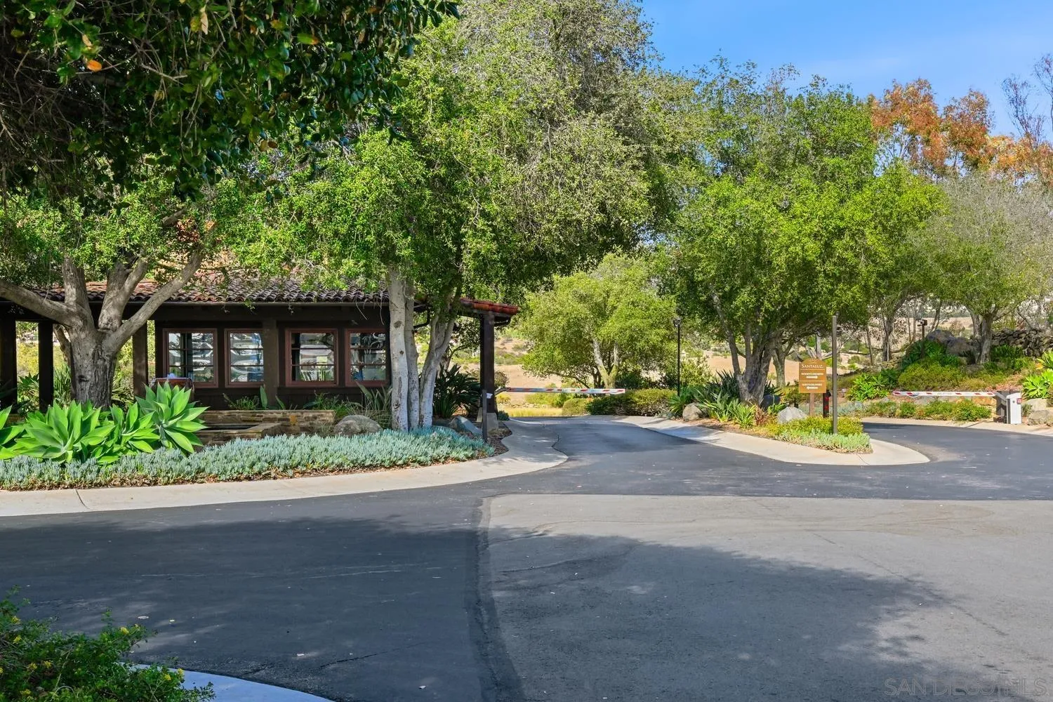 main property photo 48