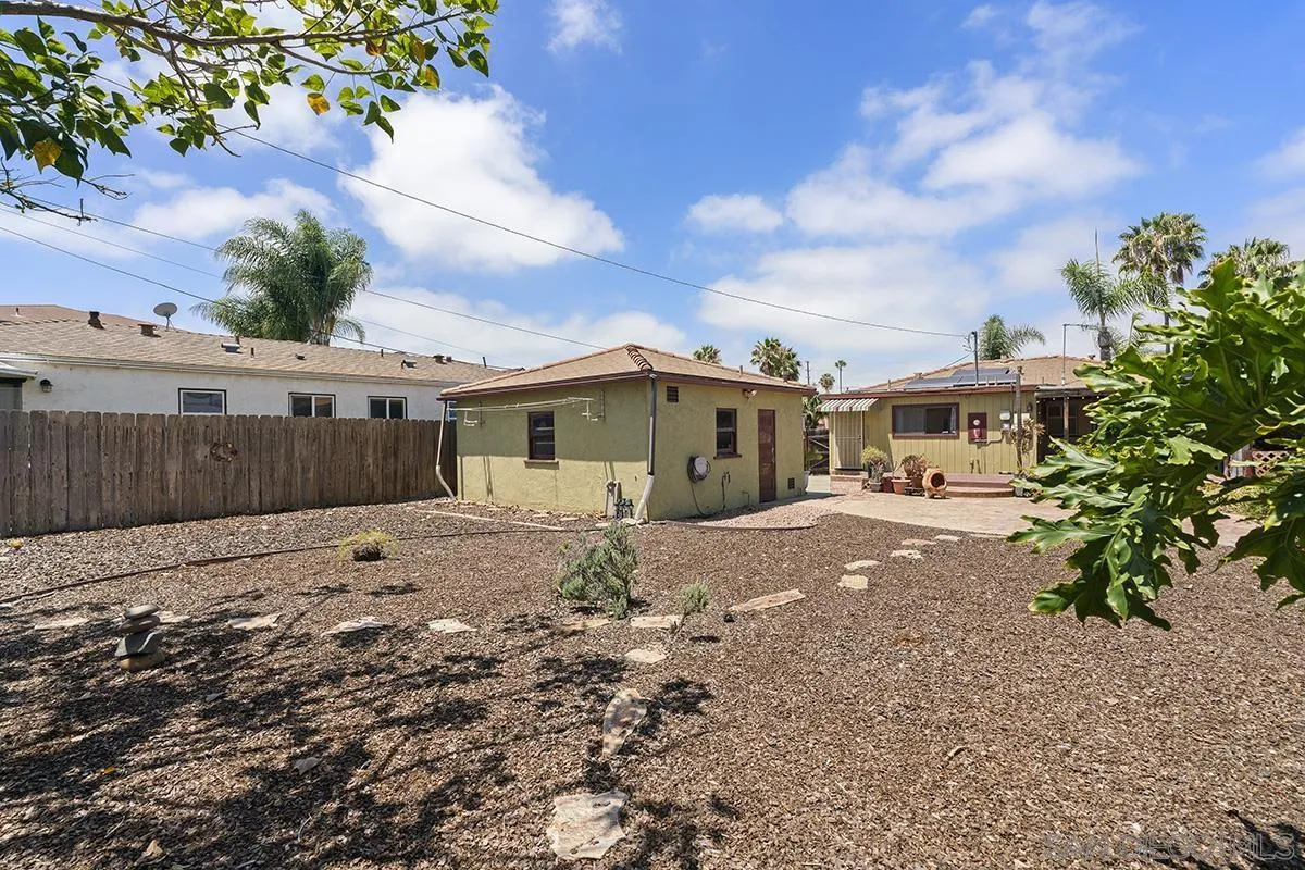 main property photo 36