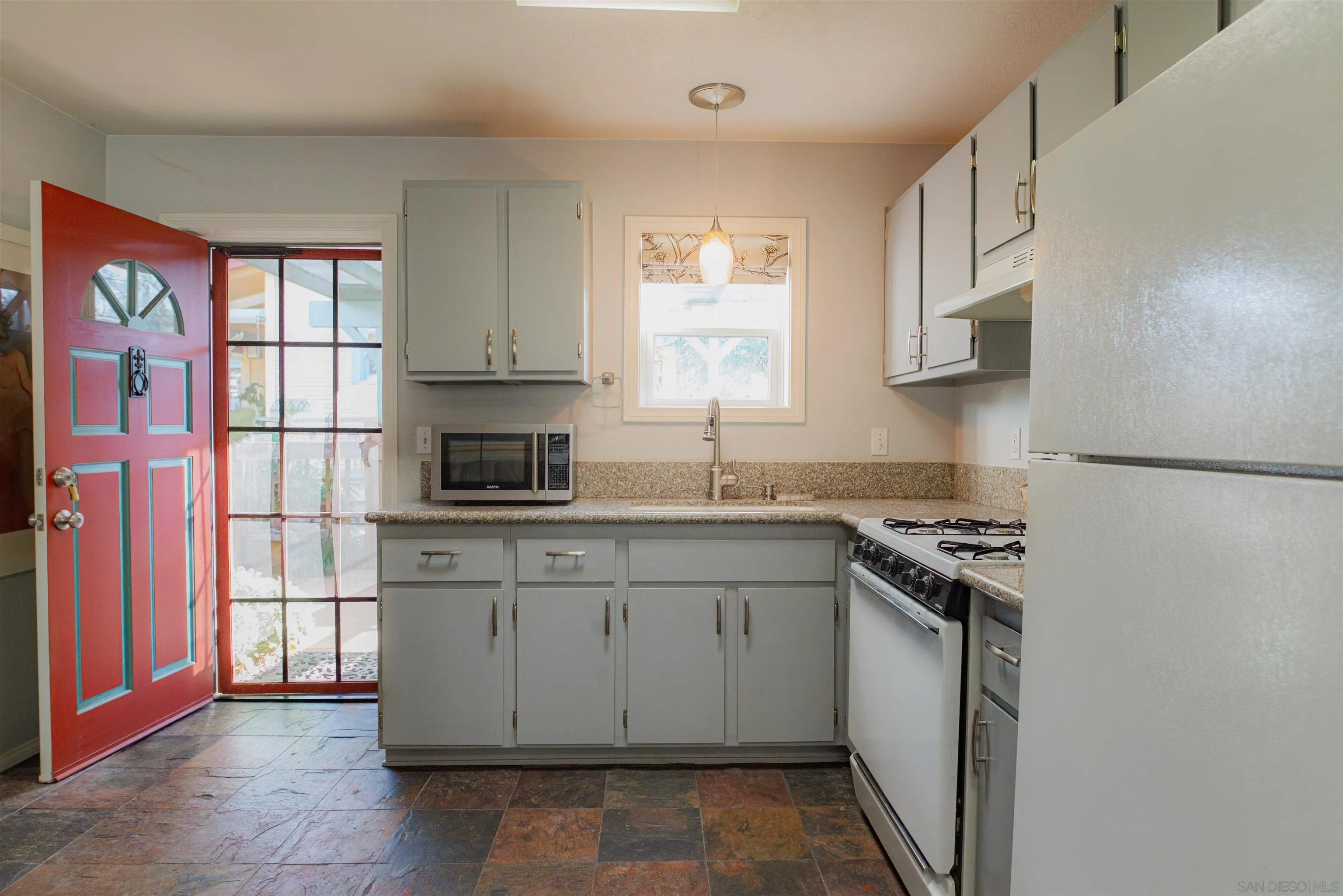 main property photo 54