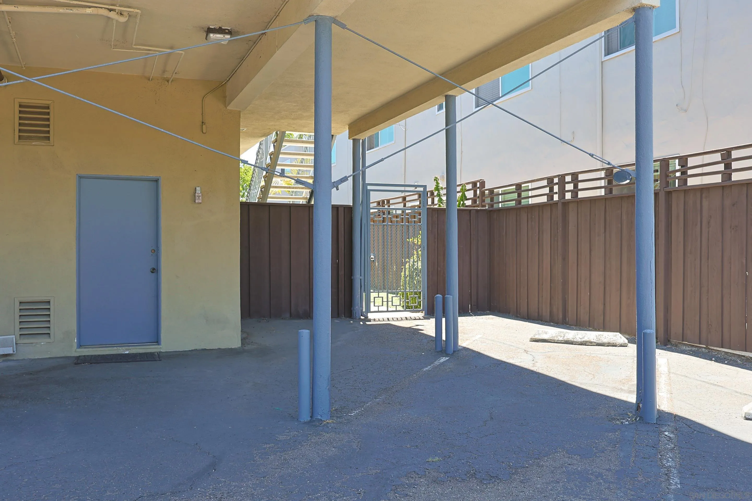 main property photo 38
