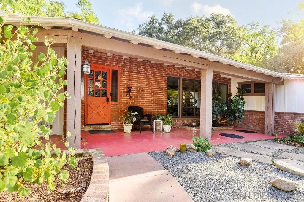 main property photo 60