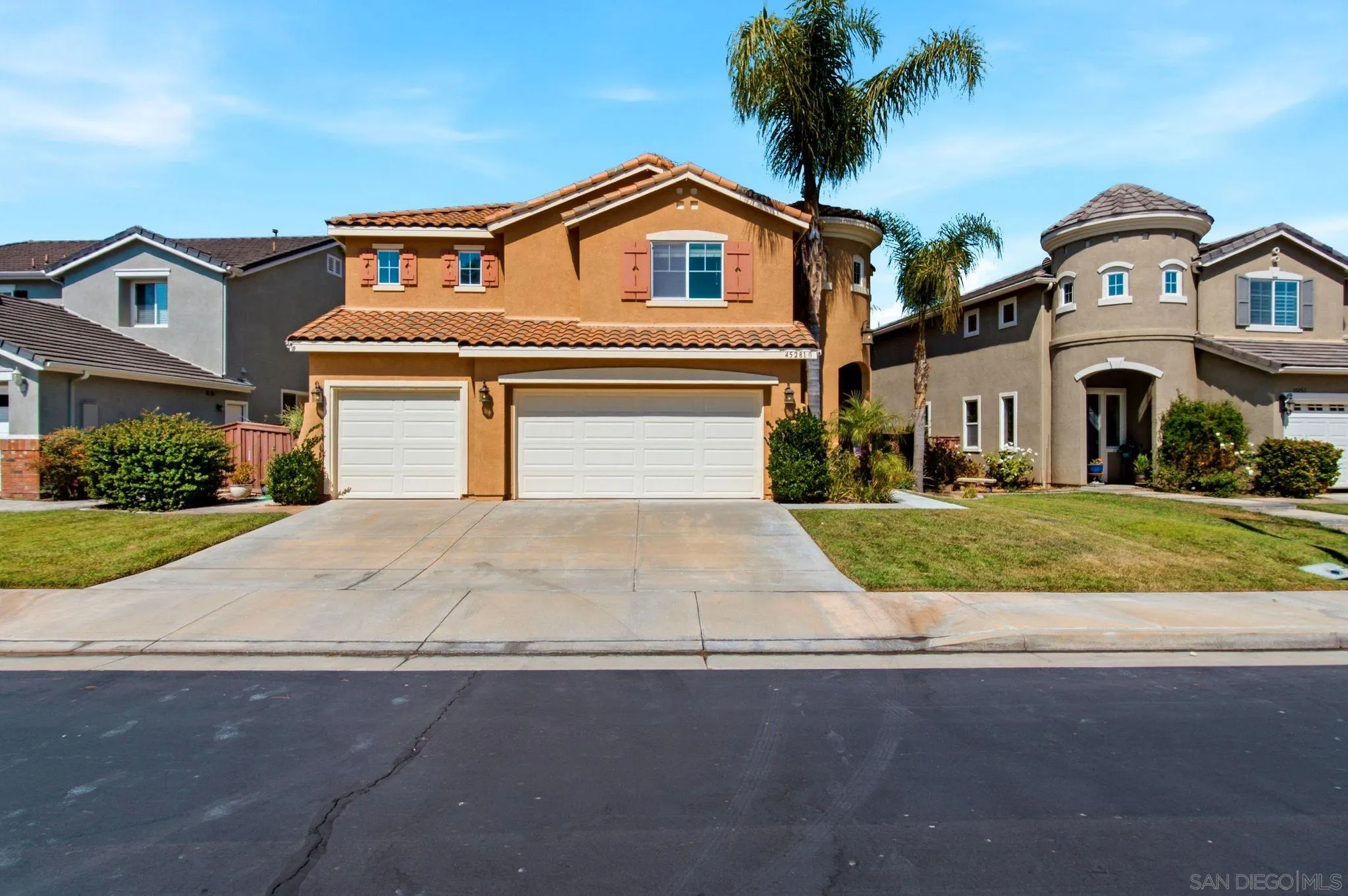 main property photo 14