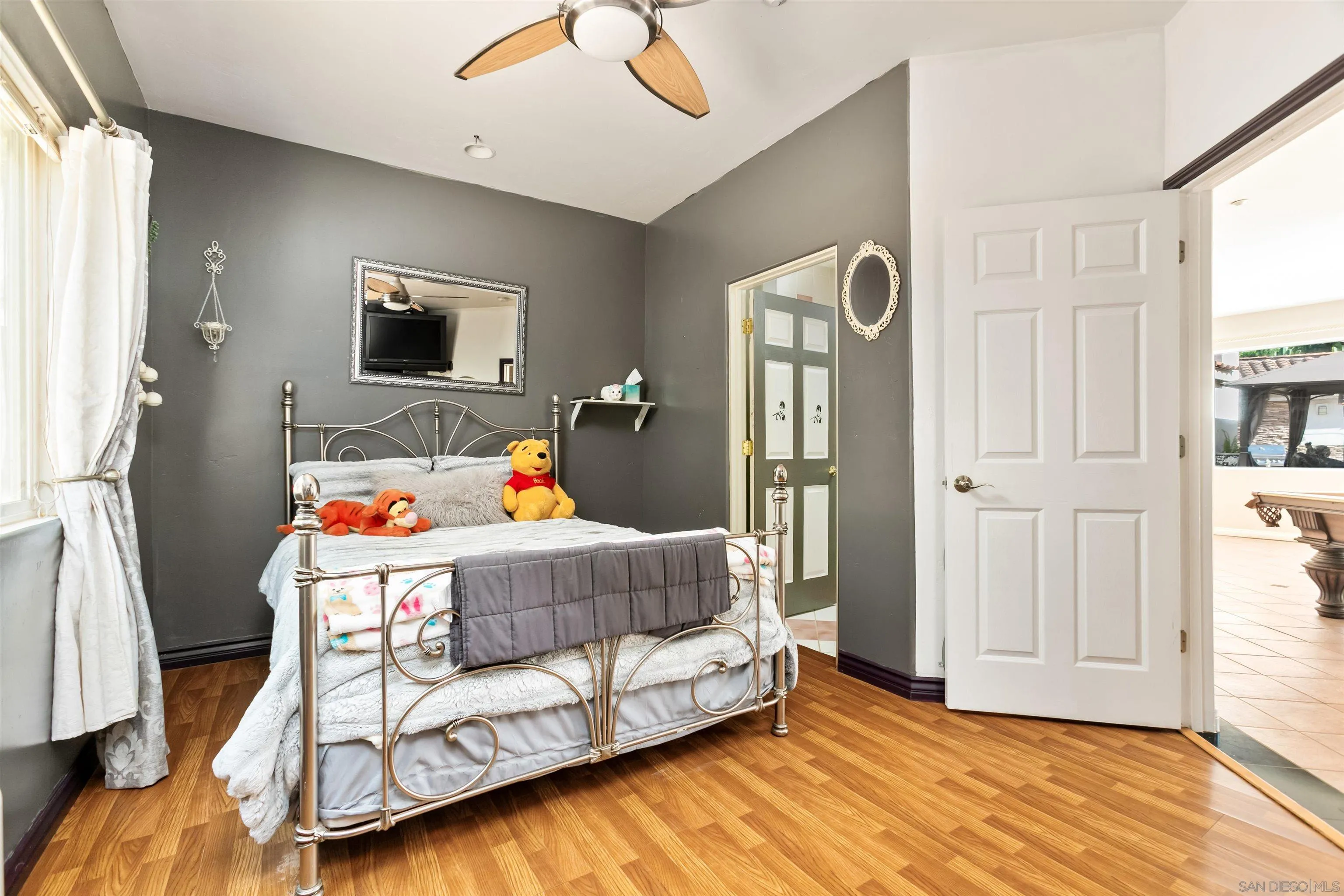 main property photo 23