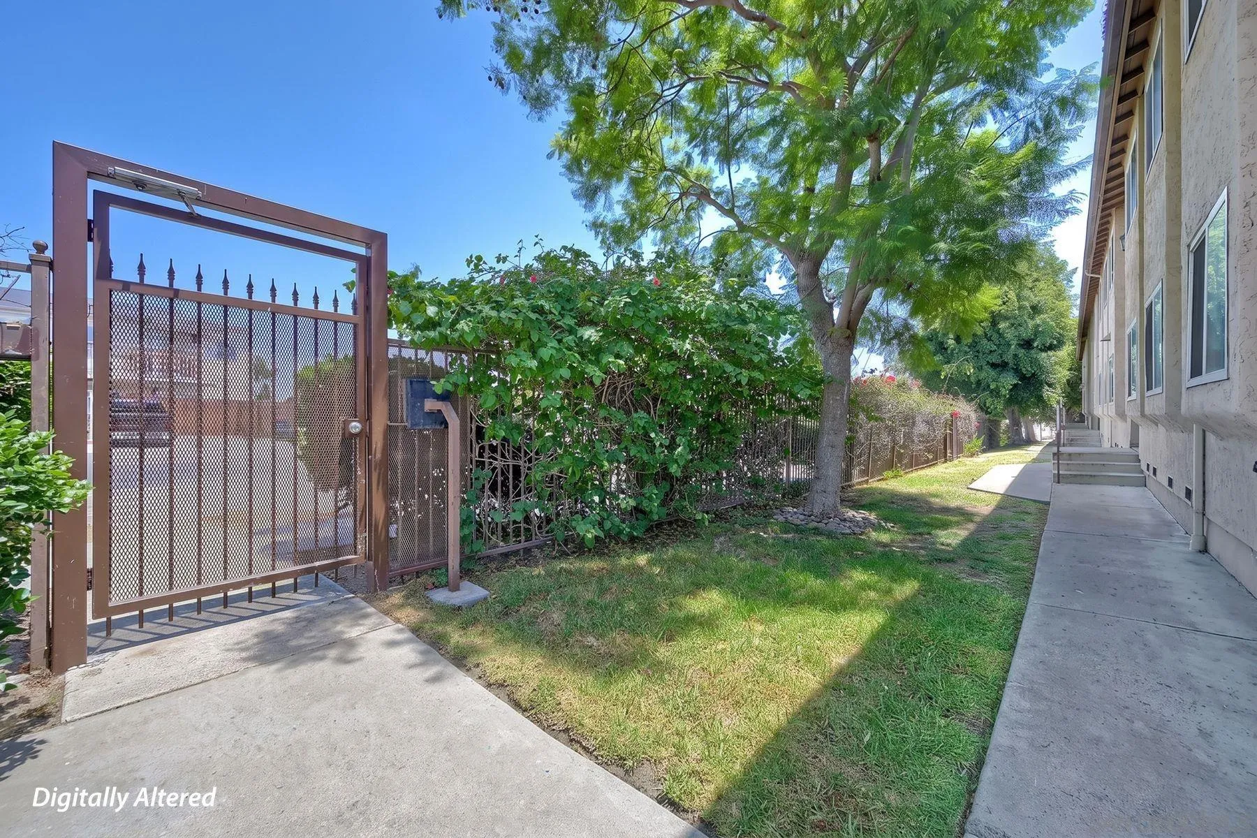 main property photo 8