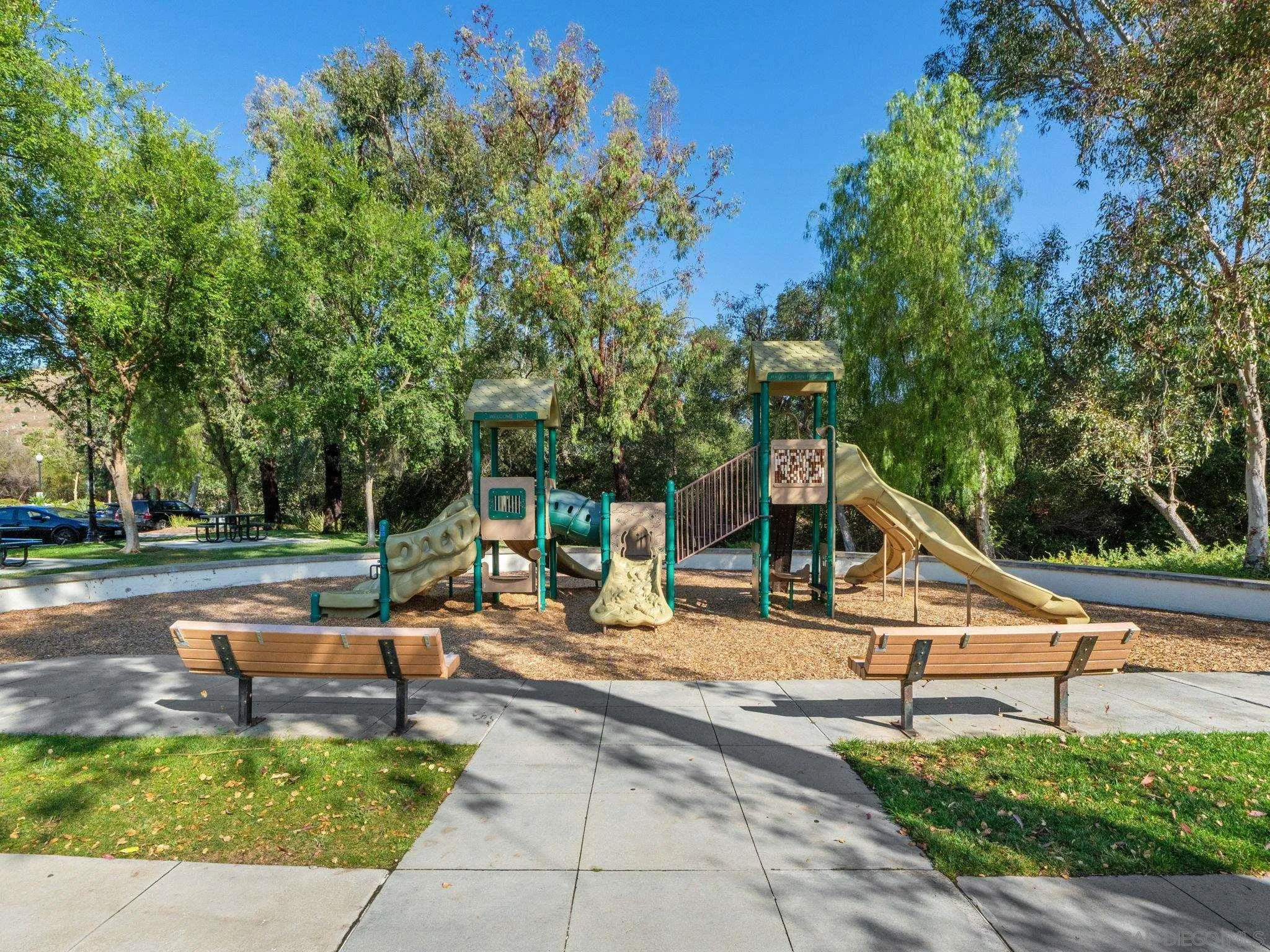 main property photo 50