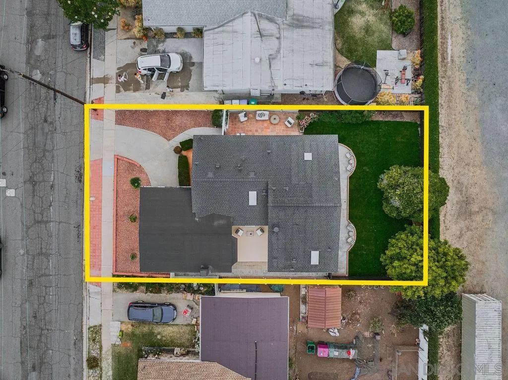 main property photo 47