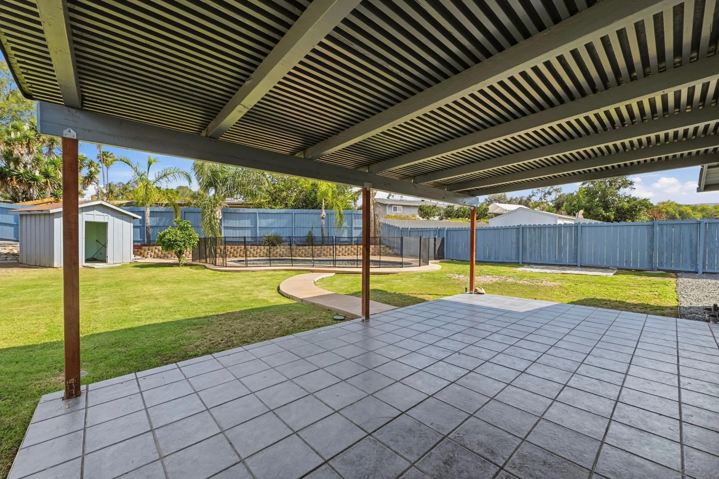 main property photo 24