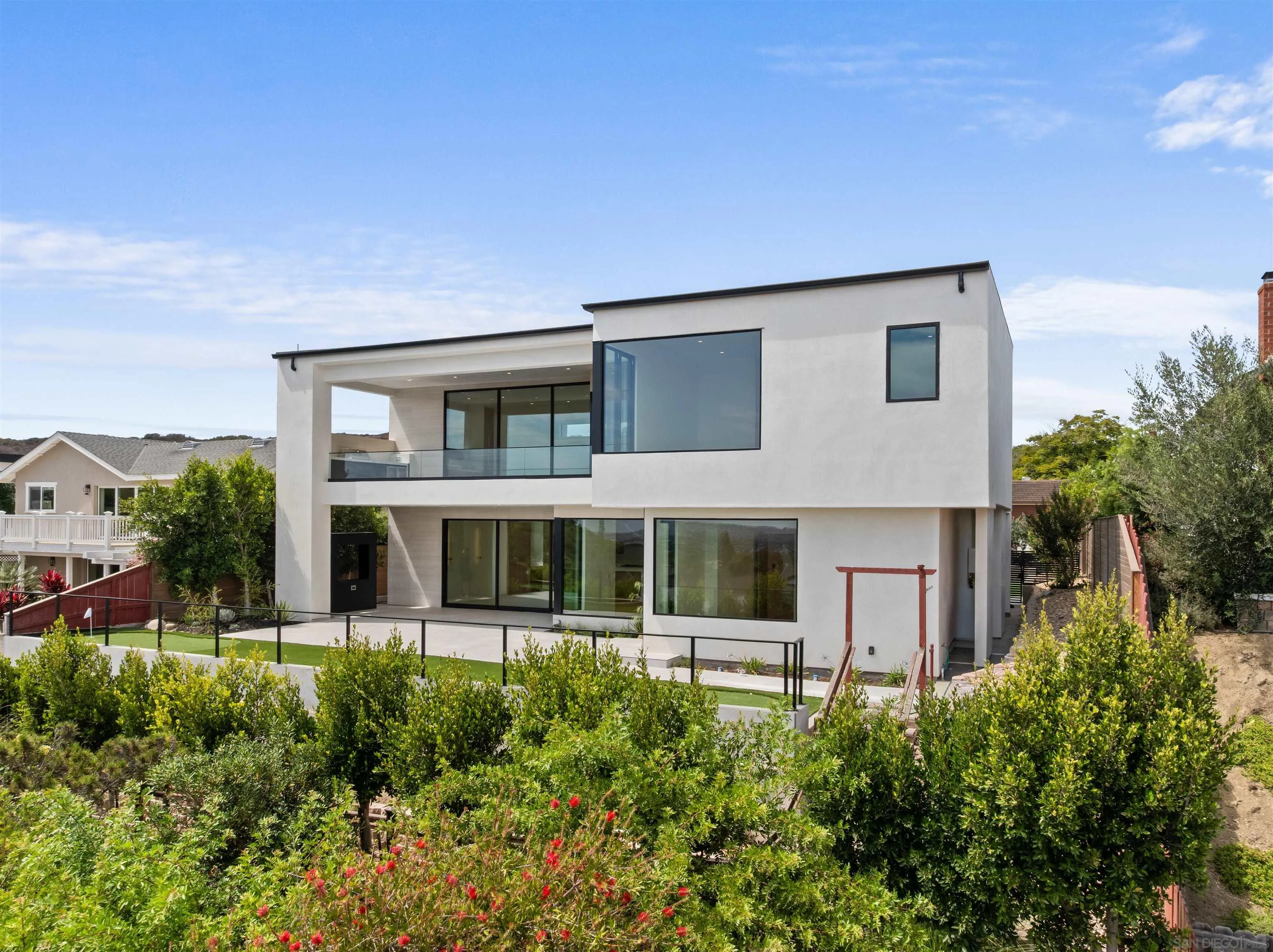 main property photo 32