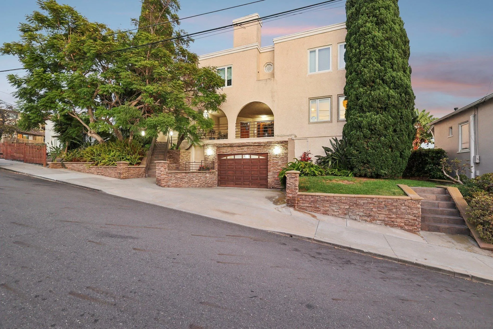 main property photo 43