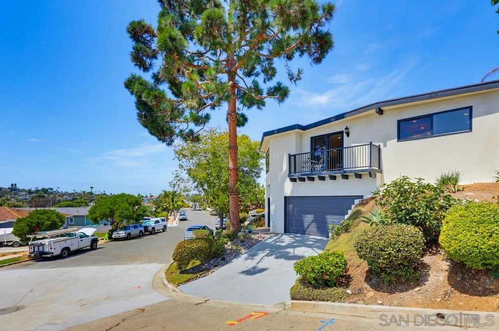 main property photo 67