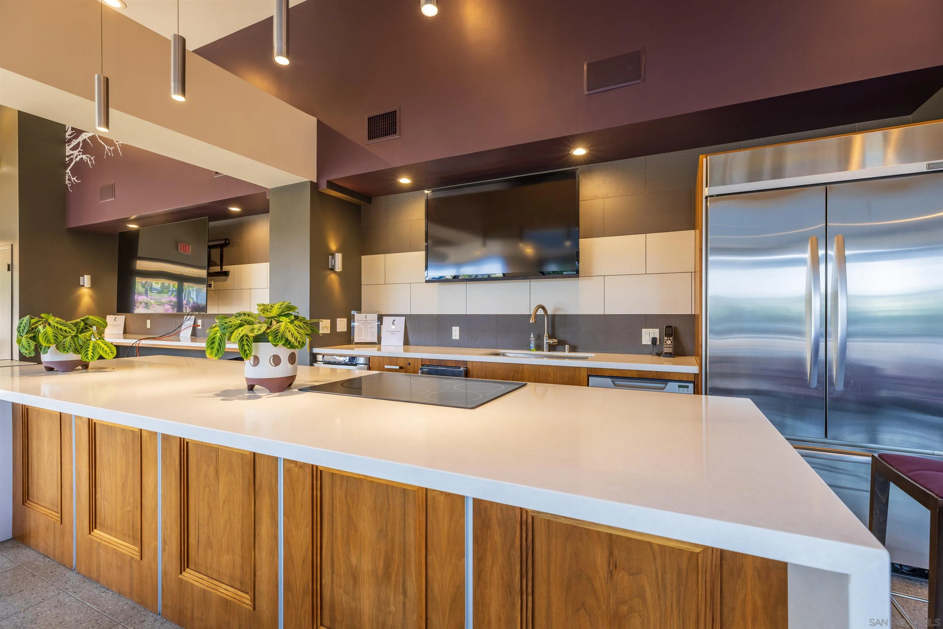main property photo 58