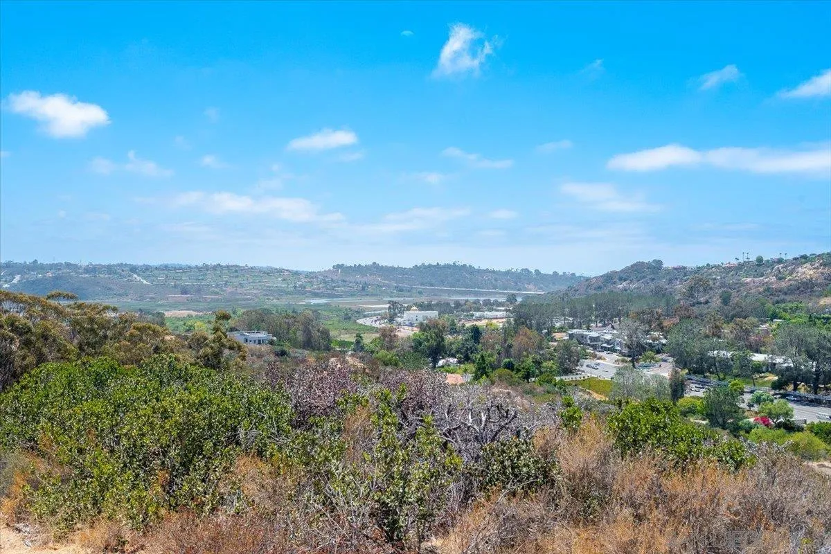 main property photo 67