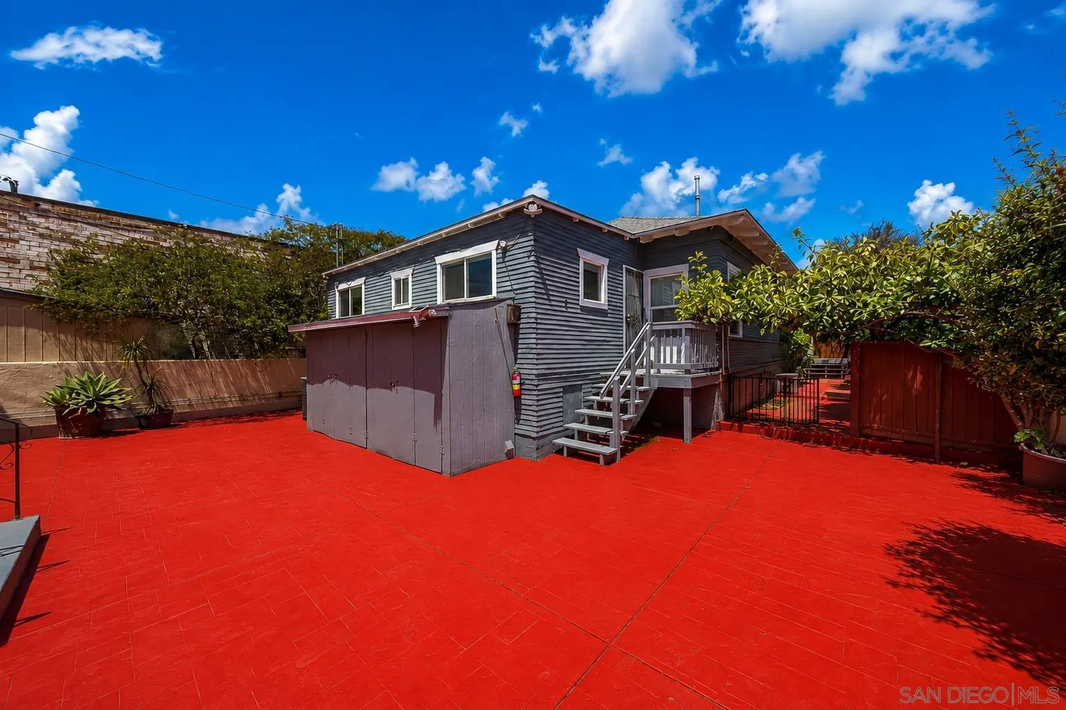 main property photo 15