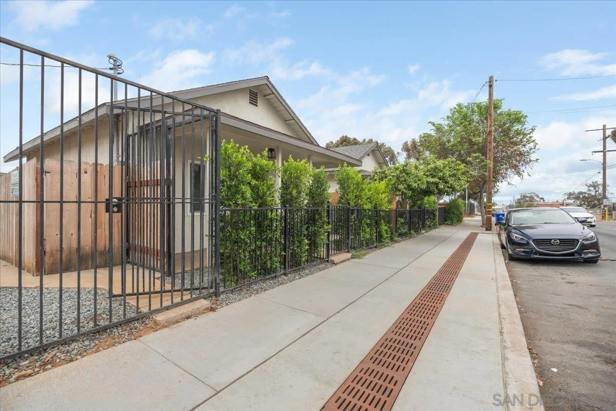 main property photo 2