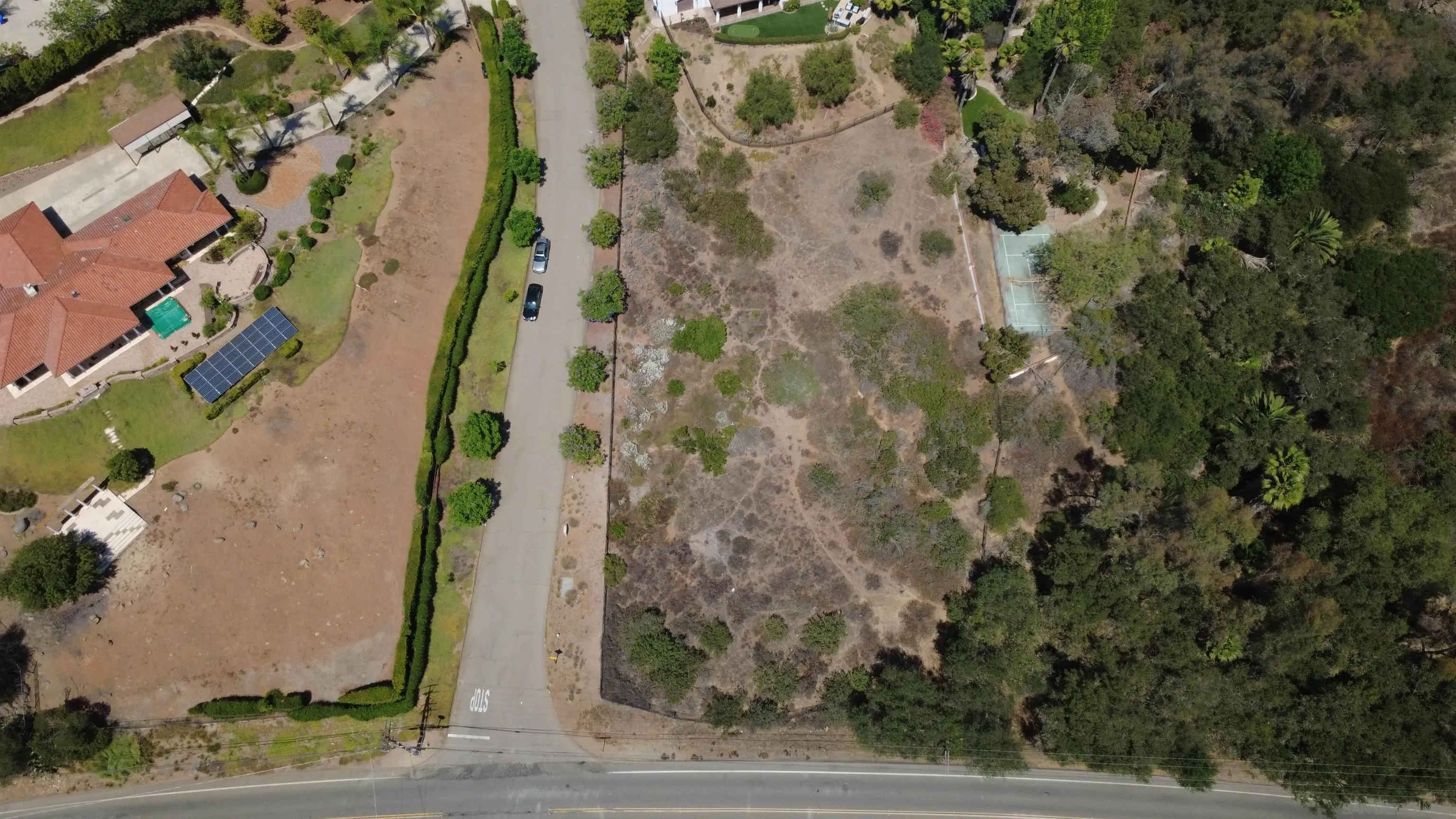 main property photo 6