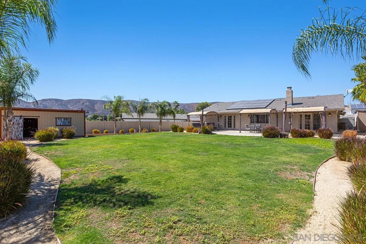 main property photo 23