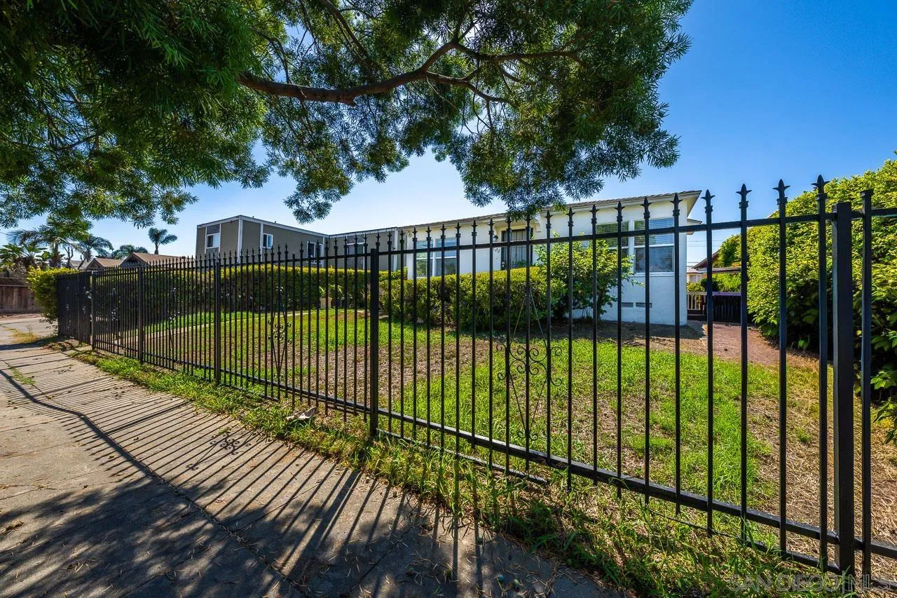 main property photo 19