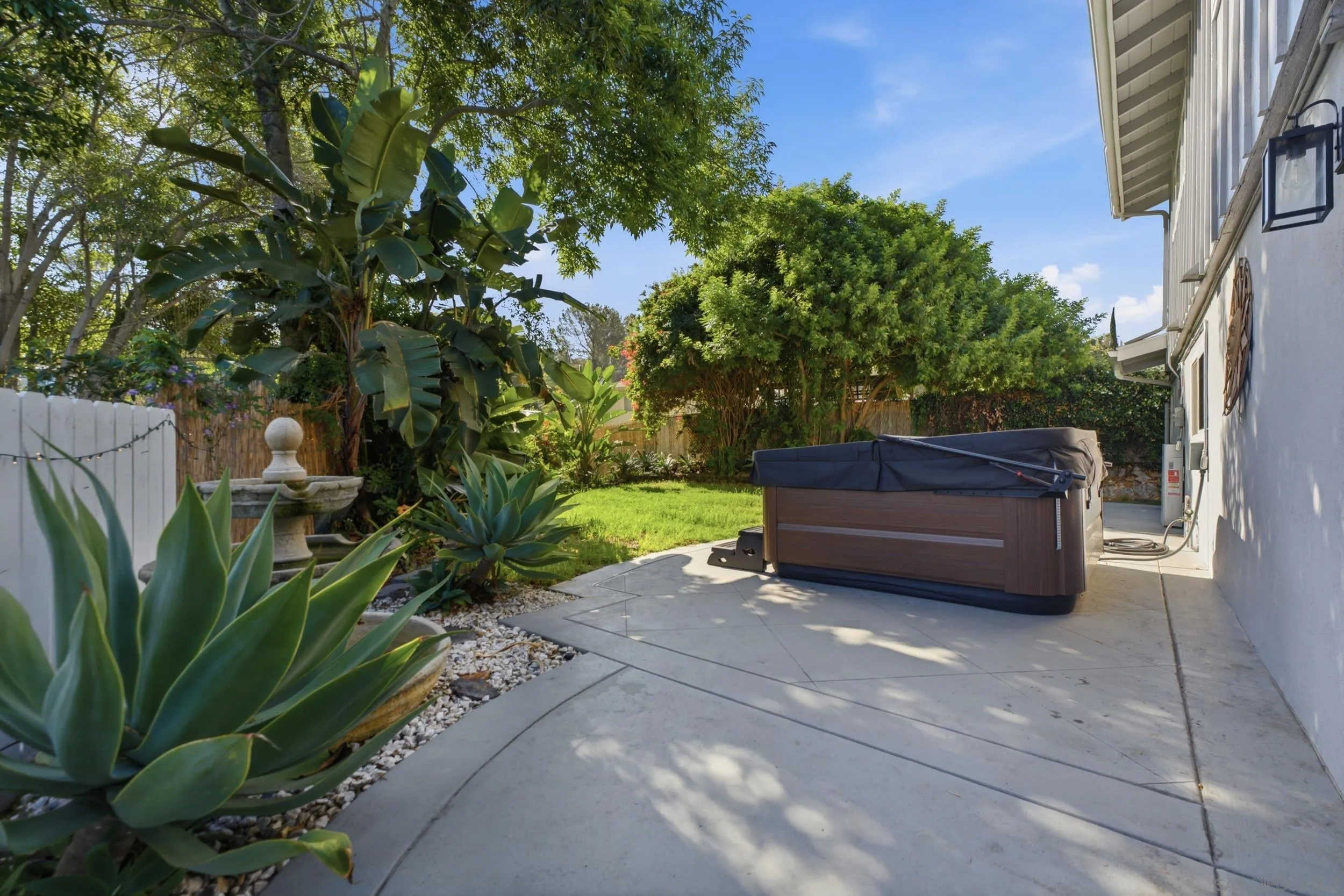 main property photo 60