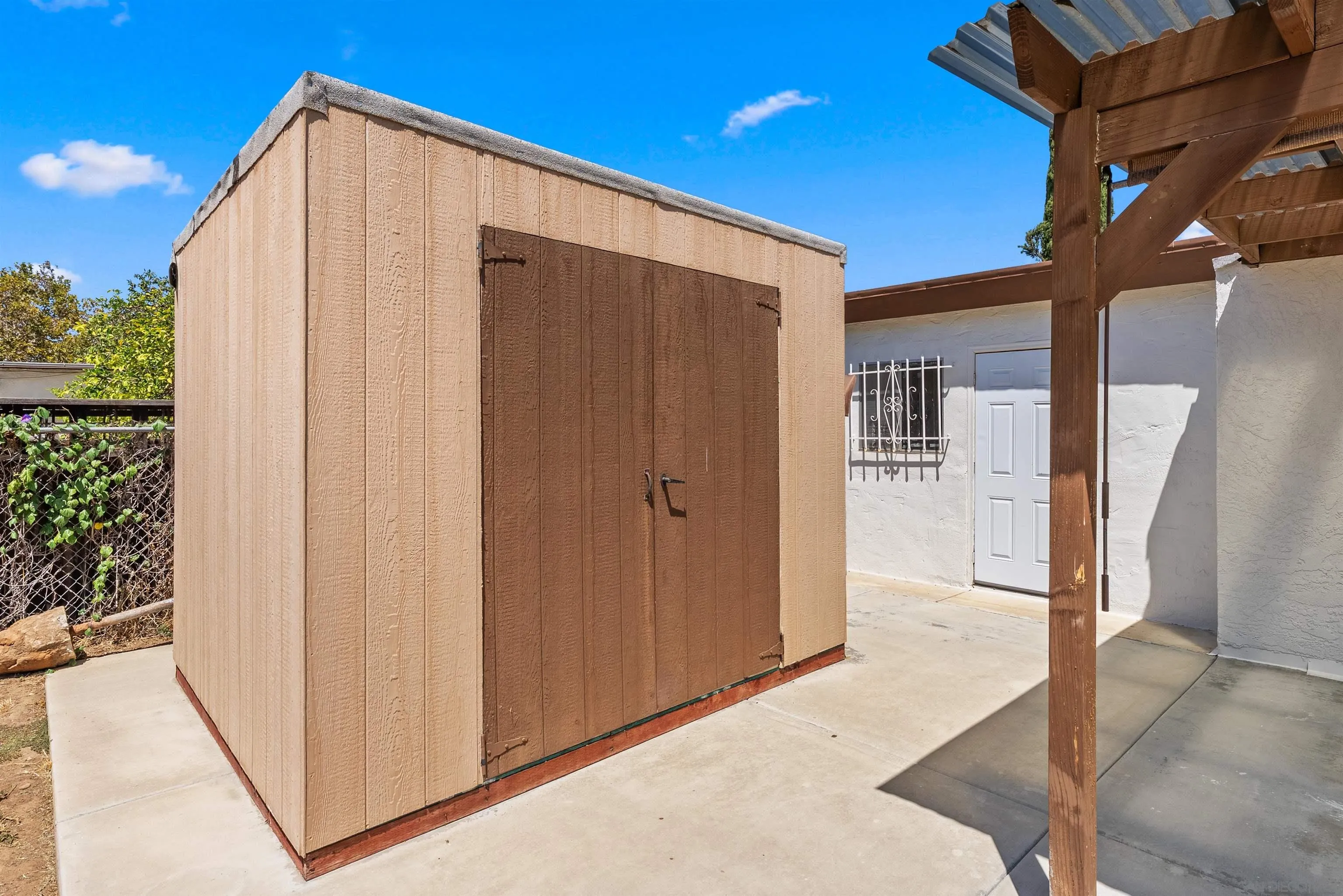main property photo 49