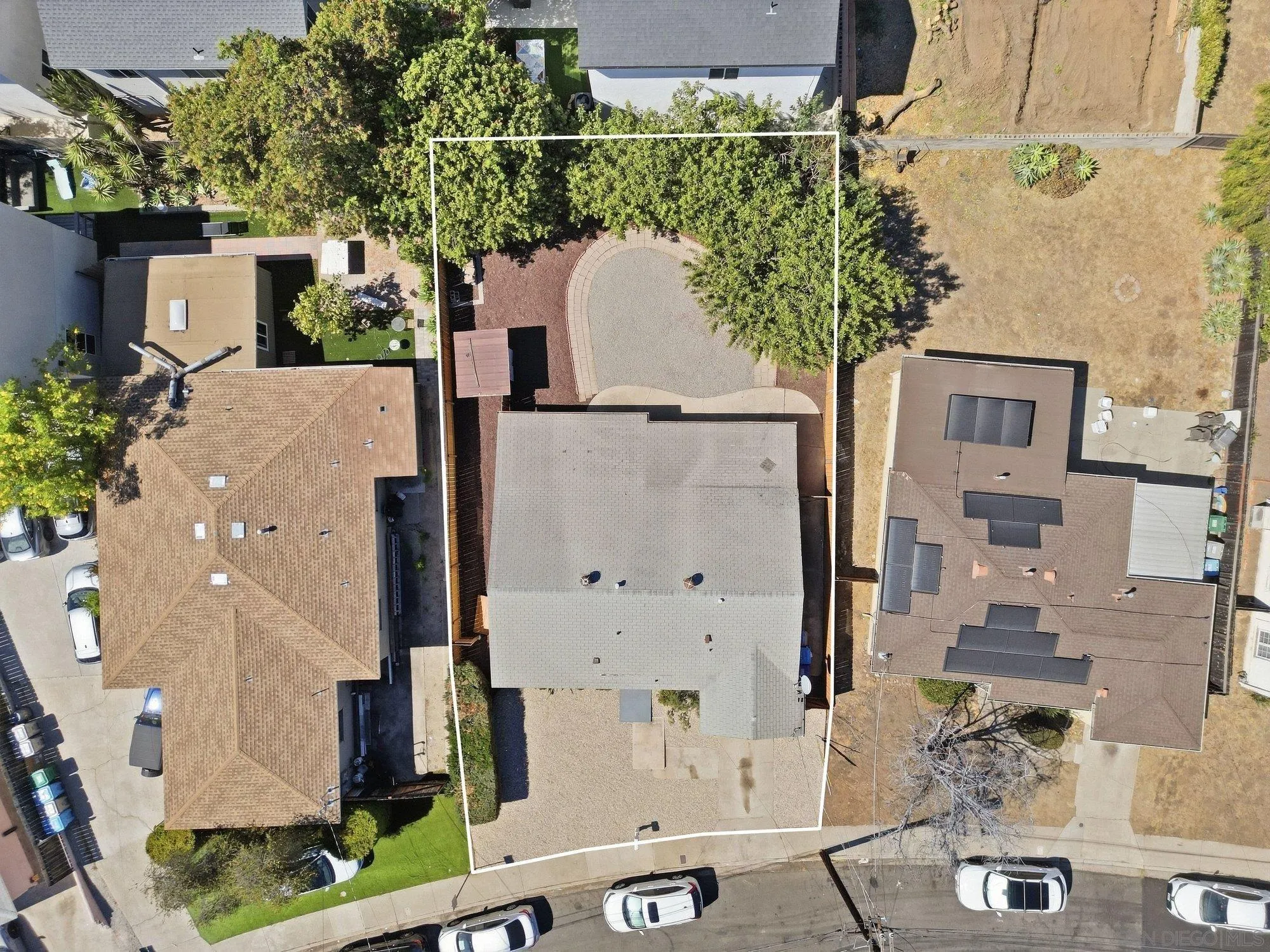 main property photo 19