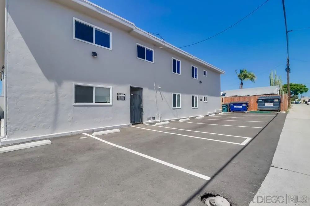 main property photo 20