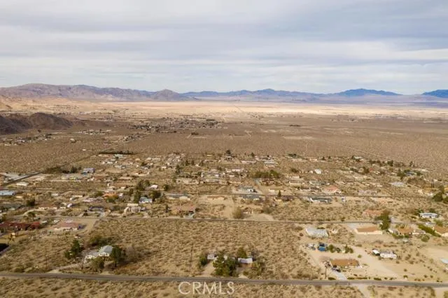 main property photo 28