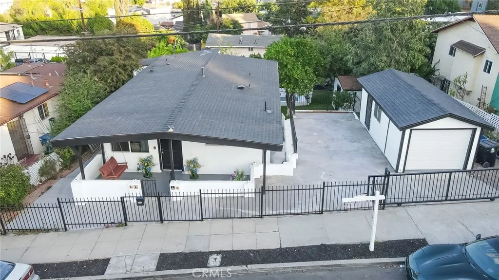 main property photo 46