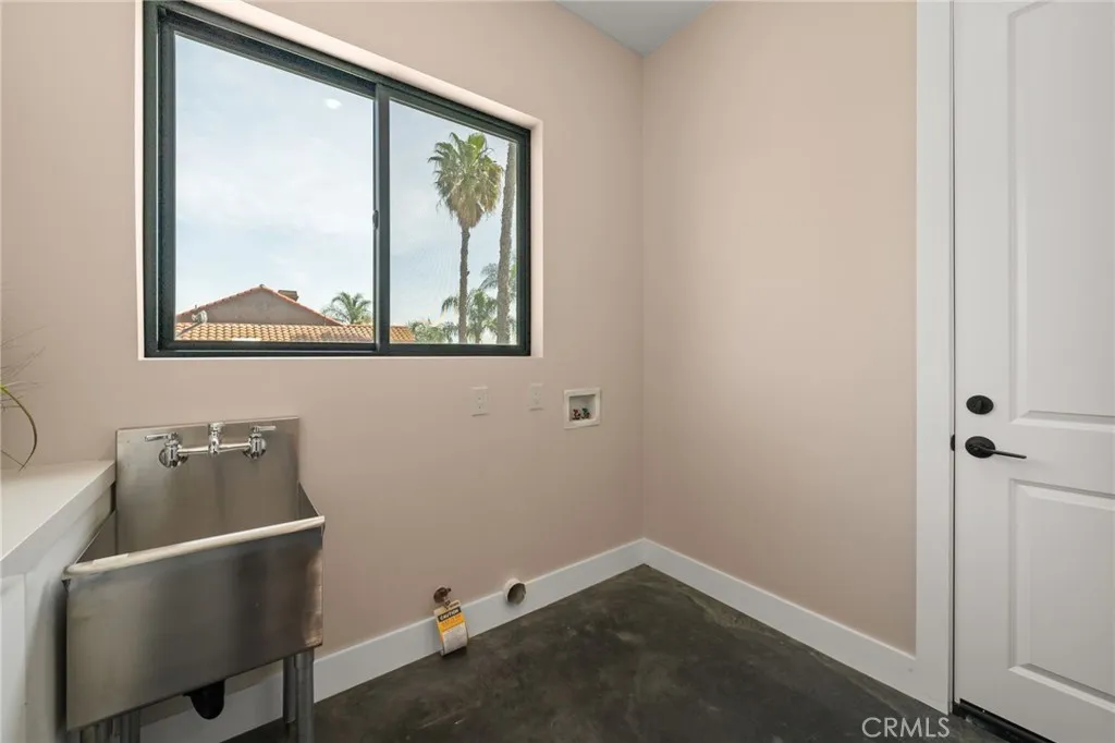 main property photo 60