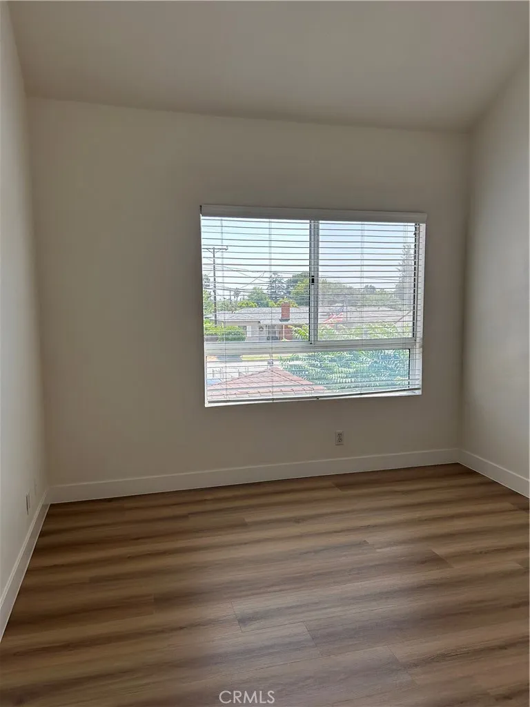 property viewer photo 10